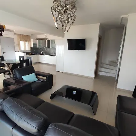Apartment Luxurious